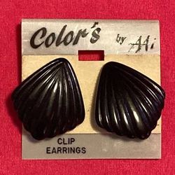 Vintage 1980s clip on earrings solid black plastic Colors by AAi Hong Kong 