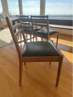 Magnolia designer chairs (4)