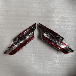 Pair 2025 Toyota Camry LE SE Left Right Inner Side Halogen Tail Lights Brake Lamp