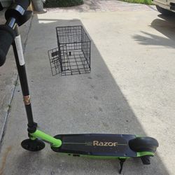Black Label Razor  E90 Electric Scooter
