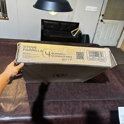 4 Burner Propane Stove Brand In Box 