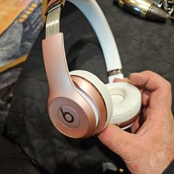 Beats Blootooth Head Set