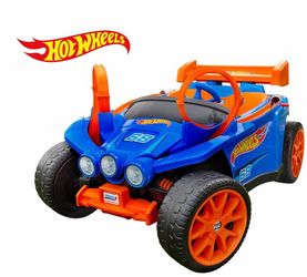 Power Wheels Hot Wheels Racer Battery-Powered Ride-on, 12 V