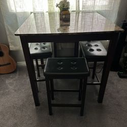 Small apartment Table