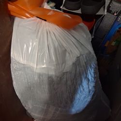 Bag Of Women And Mwns Clothes Mixed Sizes 