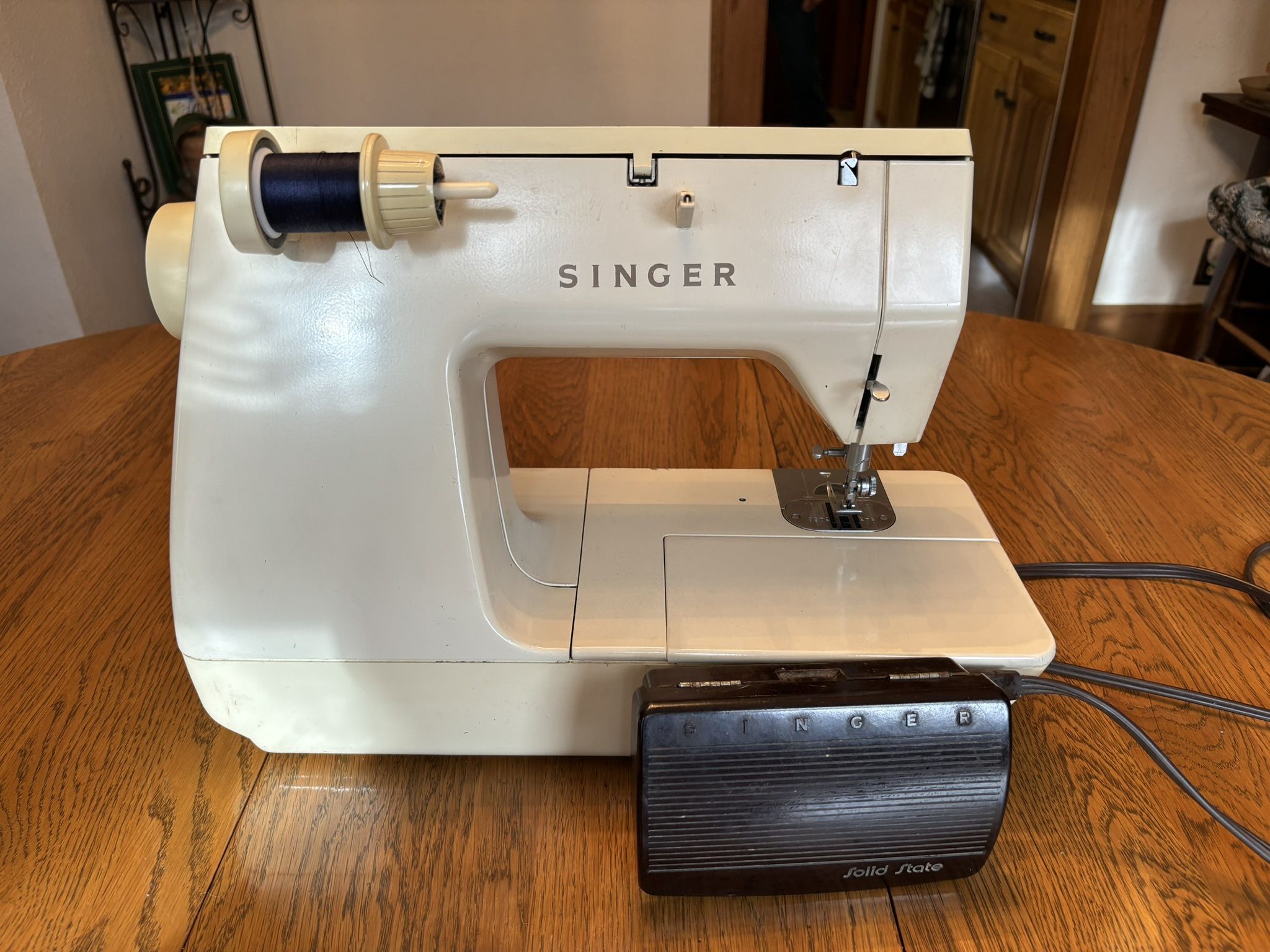 Singer Sewing Machine 1972