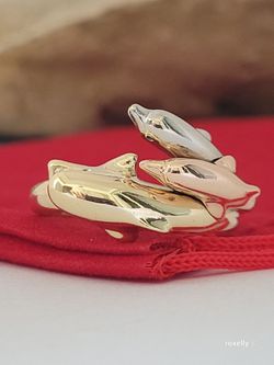 10K Three-Tone Gold Dolphin Design Ring Size 7, Solid Gold/ Anillo con Tres Tonos de Oro en Forma de Delfin! 👌🎁Post Tags: 10k 14k