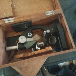 Microscope 