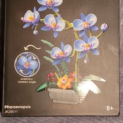 LEGO Orchid (581 pieces)