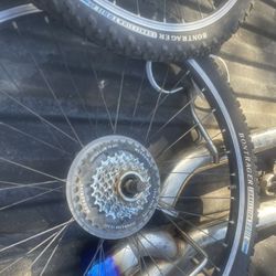 Mountain Bicycle Tires And Rims 