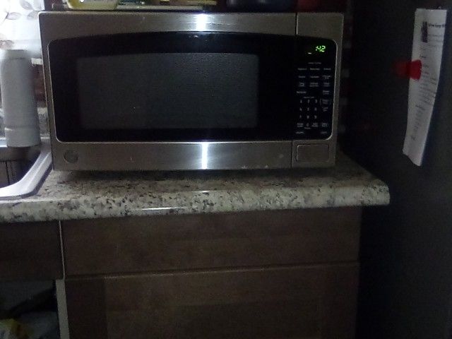 Ge Large Microwave Oven