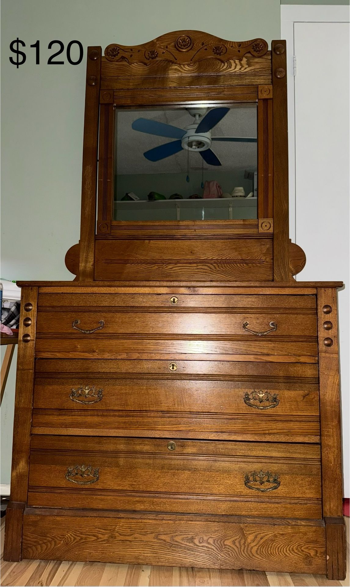 Beautiful Dresser With Mirror