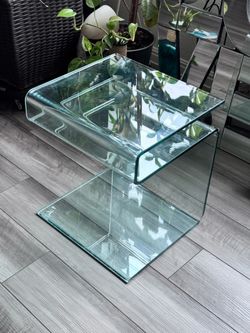 Glass tea table