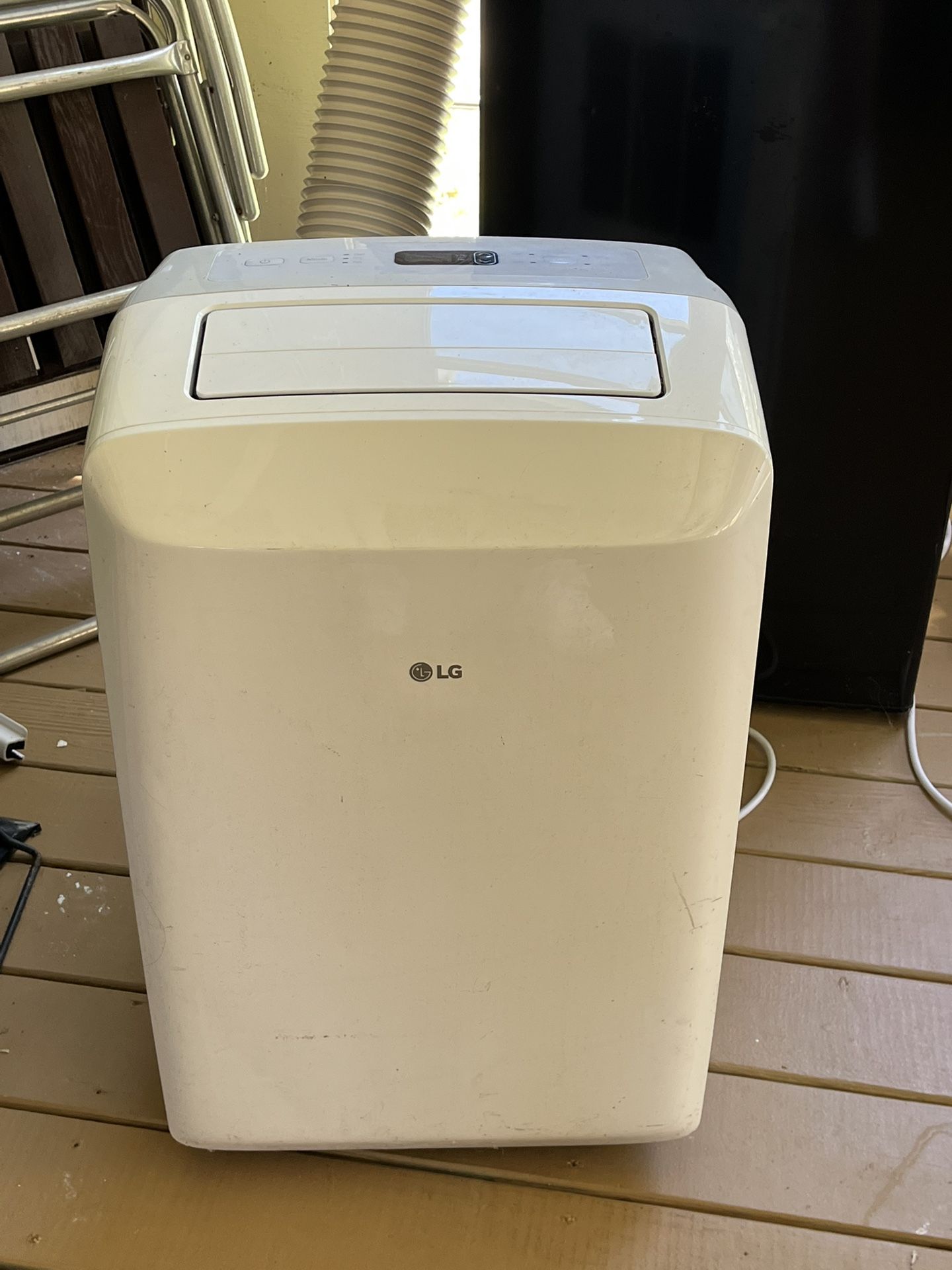 LG Portable Air Conditioner