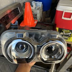 Headlight Challenger 