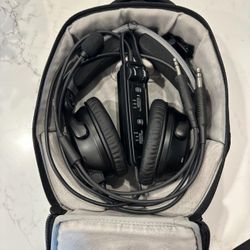Bose A30 ANR Aviation Headset W/5 Pin Airbus/Embraer Plug  & Dual GA Plugs 