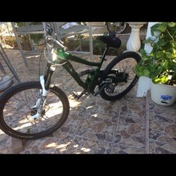 Mountain Bike 