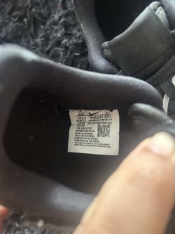 Boys Nike shoes new 10c