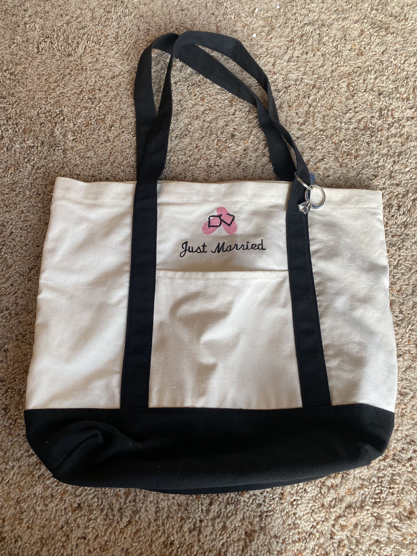 WEDDING ITEMS* White “Just Married” flipflop Tote with Diamond ring key chain.