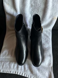 Women’s booties