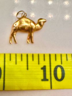 14 ct Gold Camel
