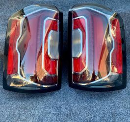 14-18 GMC Sierra DENALI Taillights
