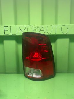 2009 2010 2011 2012 2013 2014 2015 2016 2017 2018 Dodge RAM 1500 Right Passenger Side Tail Light OEM