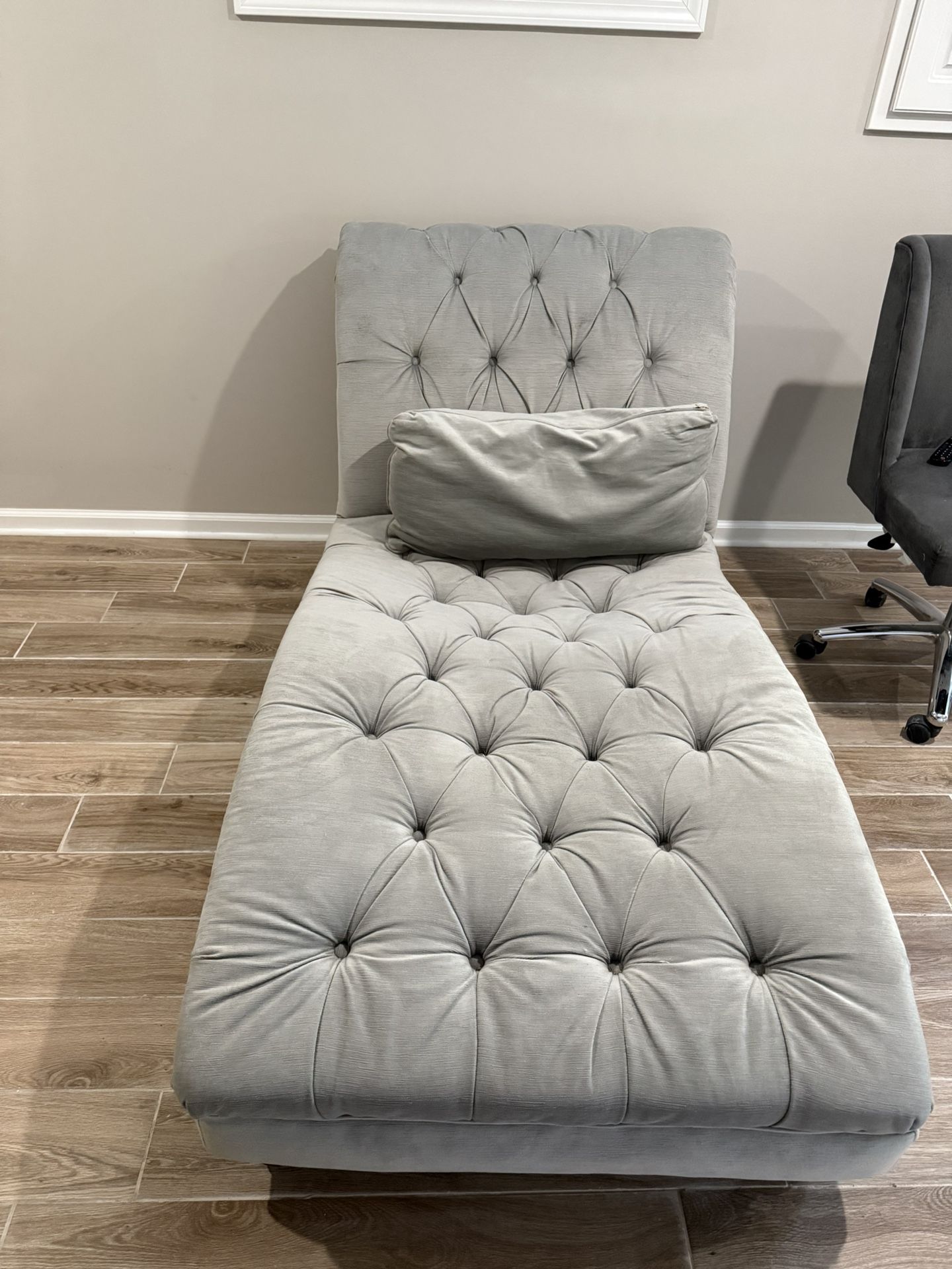 Lounge Couch/chair