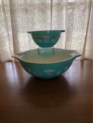 Vintage Pyrex 1958 Balloon Chip-n-Dip Set with Wire Rack