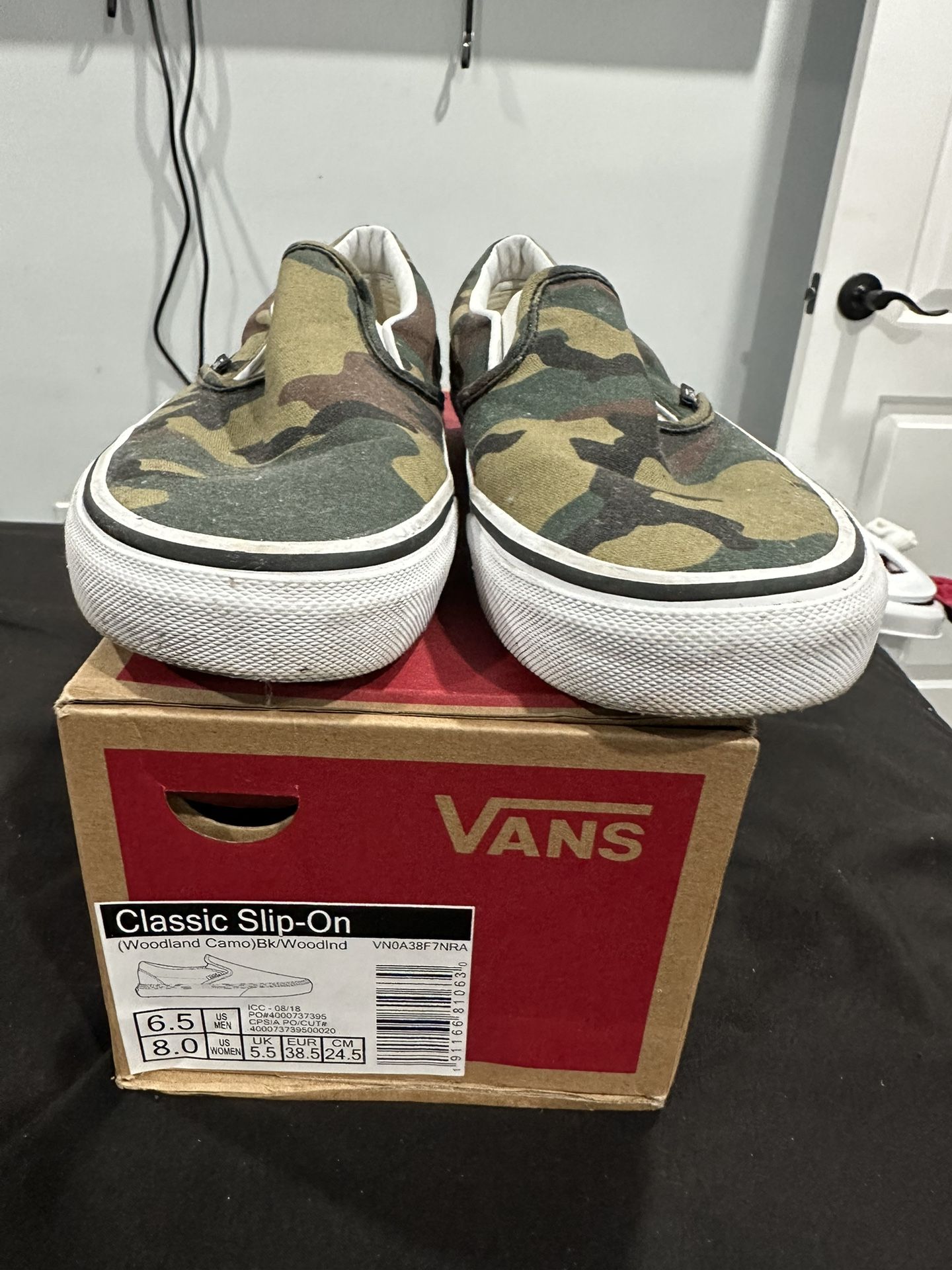 Sneakers