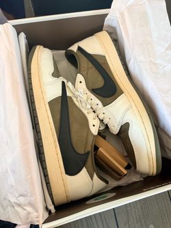 Air Jordan 1’s lows Travis Scott’s