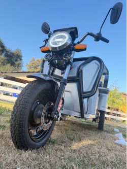 Electric Cargo Tricycle / 3-Wheel Utility Bike – 2000W