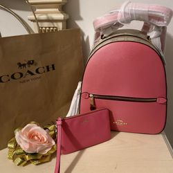 🍀🌸New Coach Elegant Backpack And Wristlet 