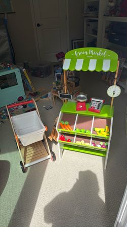 Little market with basket