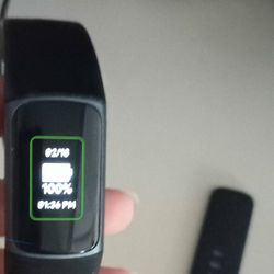 Fitbit Only Works when Plugged in As Is