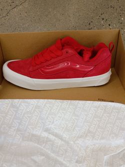 RED VANS MEN SIZE 10.5