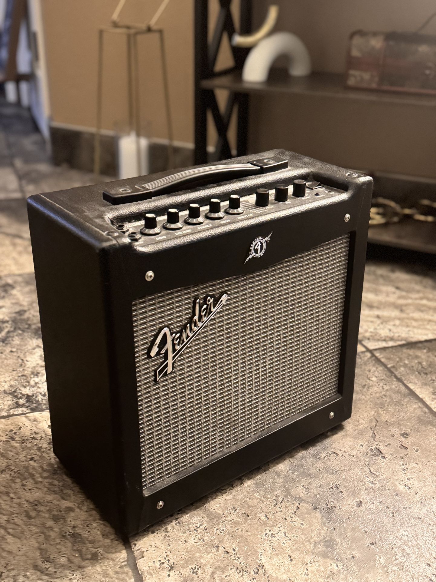 Fender Mustang 1(v.2) guitar amp