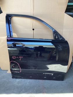 2020 - 2025 MERCEDES GLB - FRONT RIGHT PASSENGER SIDE DOOR SHELL OEM