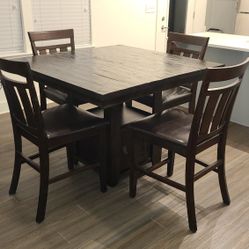 DINING TABLE 4 SEATER / WINE STORAGE