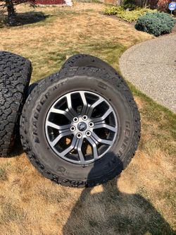 Ford F150 Tremor wheels and tires