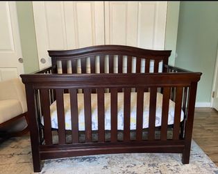 Espresso Wood Crib Adjustable With Mattress