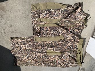 Mossy Oak Boy’s Camo Outfit Size M