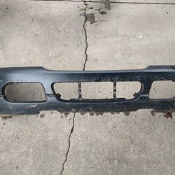 2002 2003 2004 2005 Ford Explorer front bumper cover only