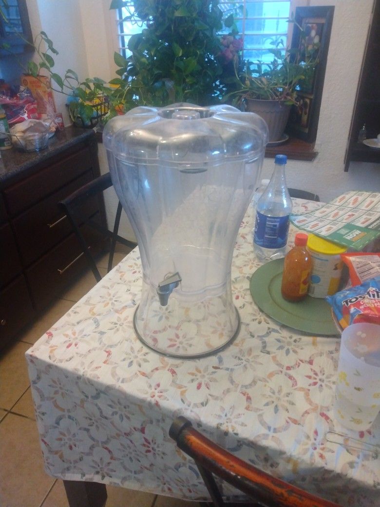 Agua Fresca Container $ 20