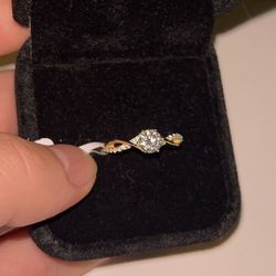 Moissanite Diamond Women’s Ring, 925 Sterling Silver w/ Gold Plating, Size 5