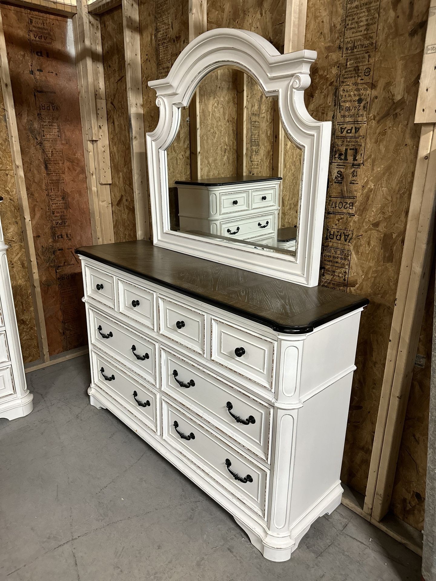 White dresser bobs furniture outlet