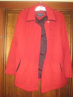 Red Rain Coat/Breaker & Pyramid Collection Sweater Greenish - $25 (Prunedale)