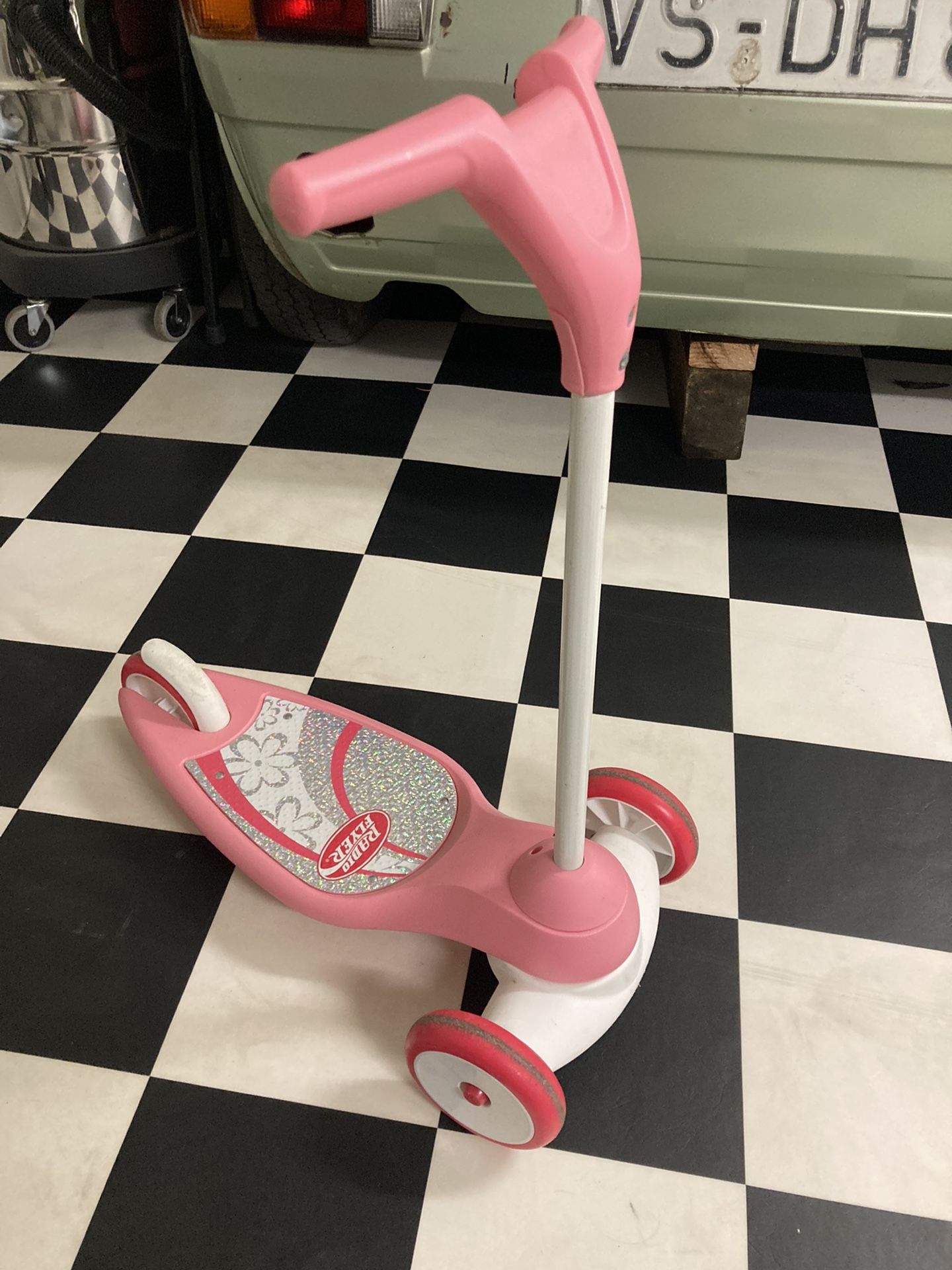 Pink Rado Flyer Scooter