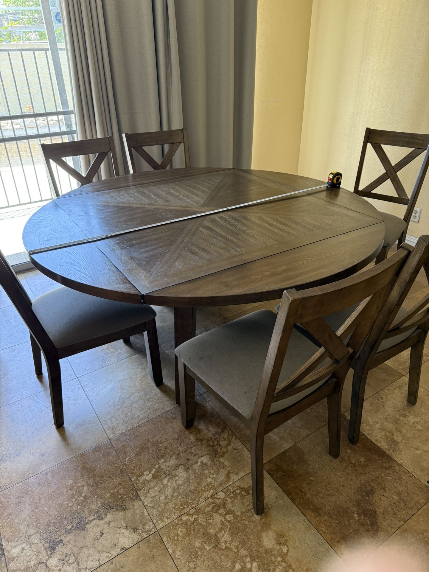 Kitchen / Dining Table