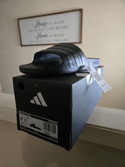 NEW Adidas Slides black SIZE 10 MALE